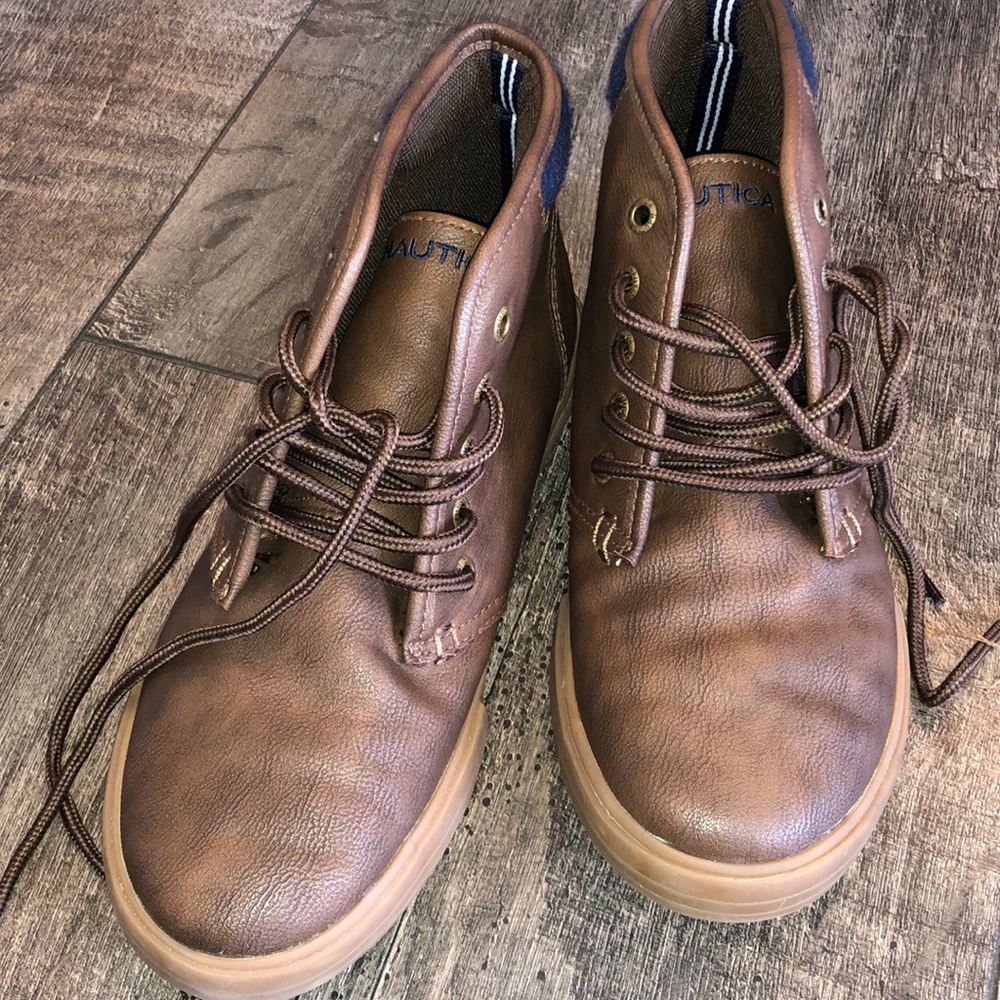 Nautica boots brown size 4 boys
